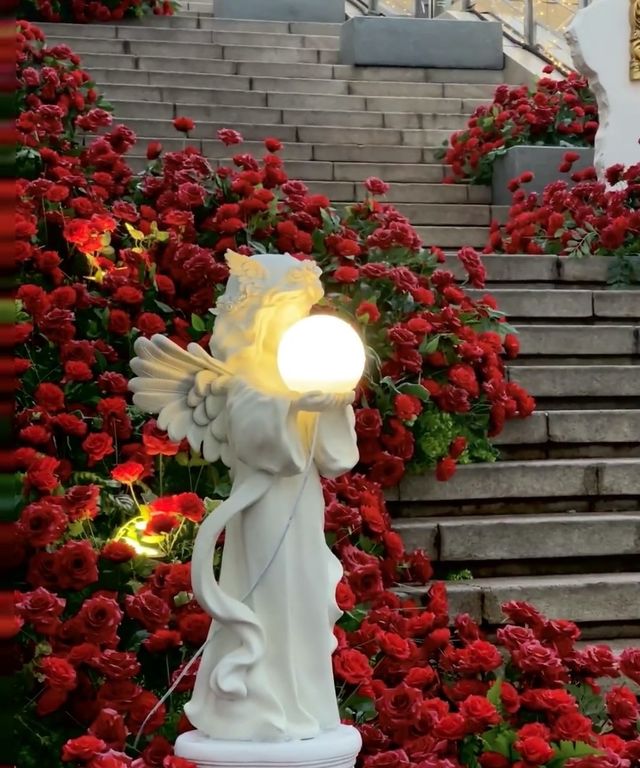 新晉打卡地玫瑰城堡 中秋氛圍到位咗