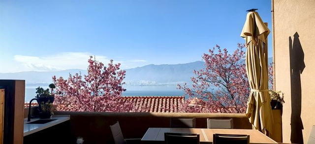 侘寂美學，重新定義洱海住宿體驗