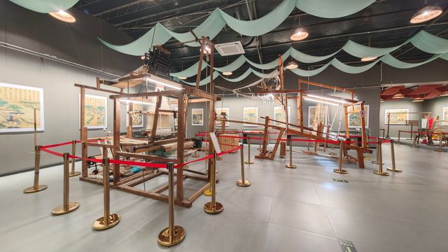 沉浸式體驗香雲紗非遺工藝