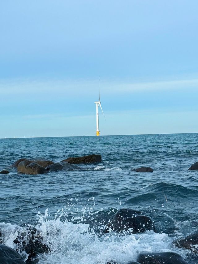 平潭島浪漫指南｜風車、藍眼淚與海景民宿的治癒之旅