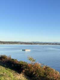 🏔️ TAUPO'S ICONIC DUO: Lakefront Landmarks & Championship Fairways!