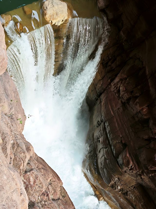 “華夏第一奇峽”實至名歸！雲臺山紅石峽絕美震撼