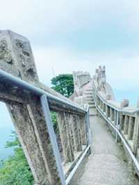 傳說天柱山是：「天帝的寶座」，古時仙人曾在此煉丹