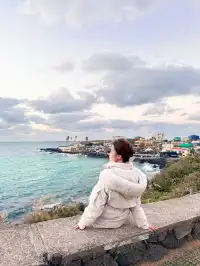 涯月邑：面朝大海，坐到日落（穿多了版）