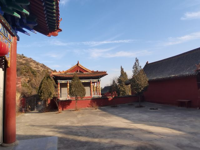 忻州奇村重要道教活動中心,趕大集的場所——奇村岱嶽殿 忻州奇村重要道教活動中心,趕大集的場所——奇村岱嶽殿