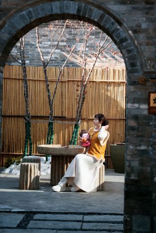 Staying in a traditional courtyard house in Datong and walking to Huayan Temple