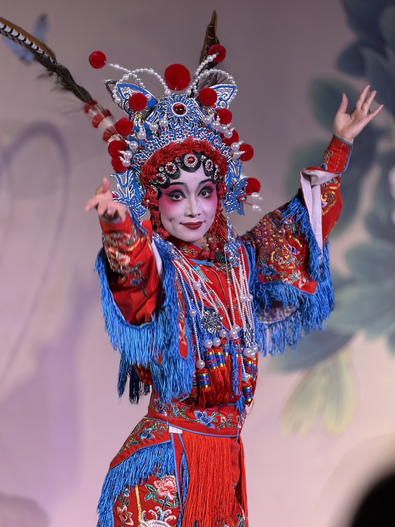 A Night of Magic and Tradition: Face-Changing in Chengdu