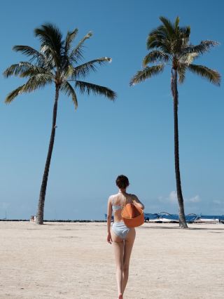Hawaii is simply the kind of tourist photos I want