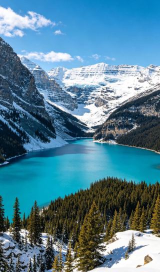 Breaking into the Maple Leaf Country: A Complete View of Snowy Mountains, Lake Blue, and Old Town Charm