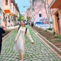 𝑩𝒂𝒍𝒂𝒕 :: ย่านชุมชนหลากสีสันใจกลางอิสตันบูล
