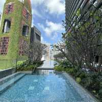 Sofitel Architecture, Breakfast and Pool