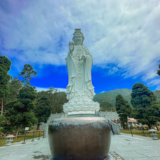 วัดเจ้าแม่กวนอิมหรือวัดซีซ่าน (Tsz Shan Monastery)