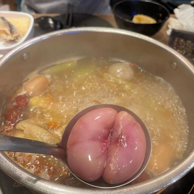 必試火焰牛尾煲同鷓鴣湯