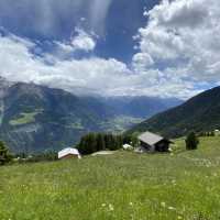瑞士🇨🇭 ｜ 埃基斯峰高聳於阿萊奇冰河🌟 - Eggishorn