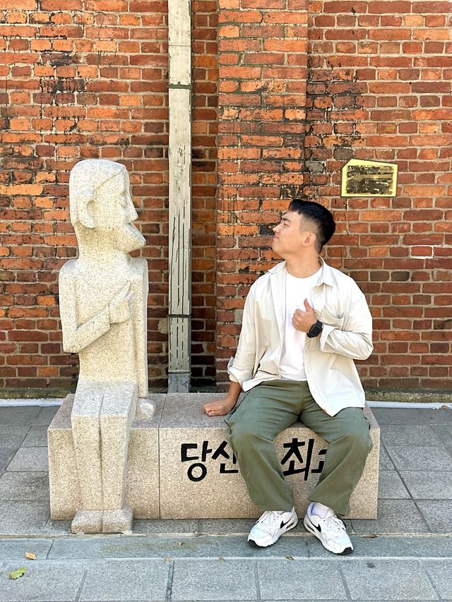 과거의 공간에서 현대의 예술과 창의성이 만나는 인천 아트 플랫폼 과거의 공간에서 현대의 예술과 창의성이 만나는 인천 아트 플랫폼