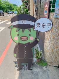 台南安平,可愛充滿療癒感的河童主題,又很有日本味道的景點,來這必吃酥香蝦餅
