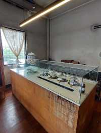 Gateway Coffee Roasters วิวถนนท่าแพ