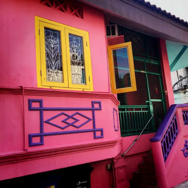 The Colours of Katong!
