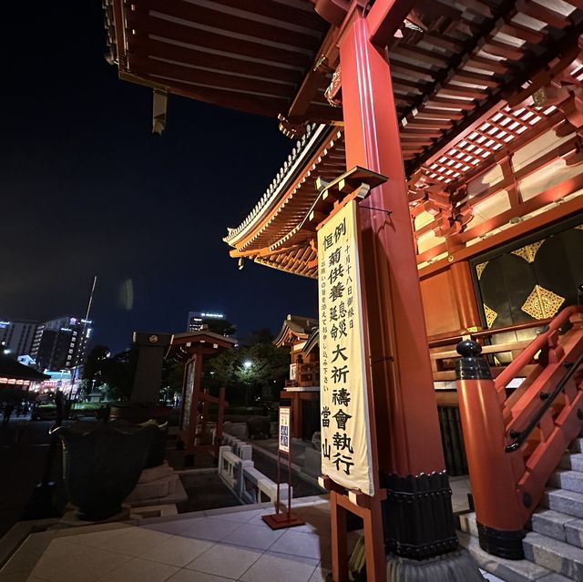【東京】夜遅くの浅草寺さんぼ