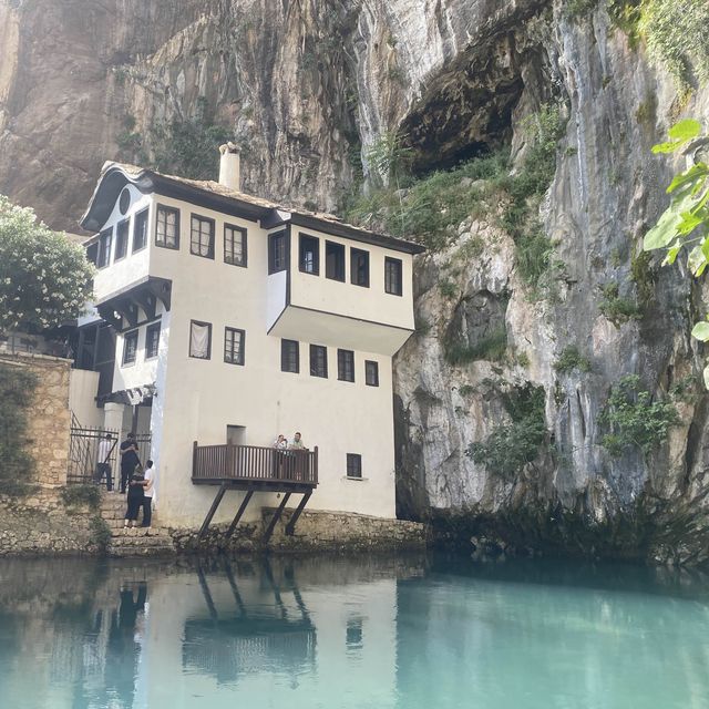 Bosnia景點✨ Dervish House的人間仙境