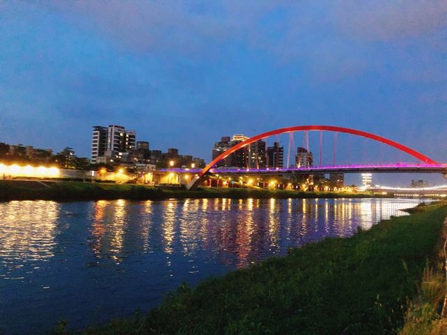 台北｜🌈約會散步運動好去處📍 Rainbow Bridge 彩虹橋