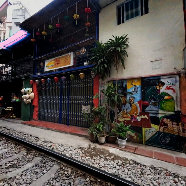 Train street Hanoi, Vietnam 🇻🇳