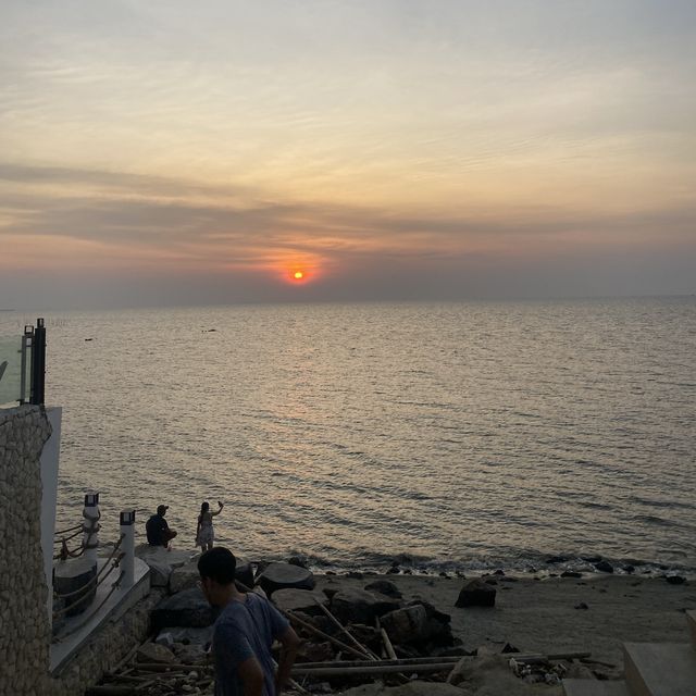 จุดชมวิวลับๆหาดบนเขาสามมุข 🏞️🌅