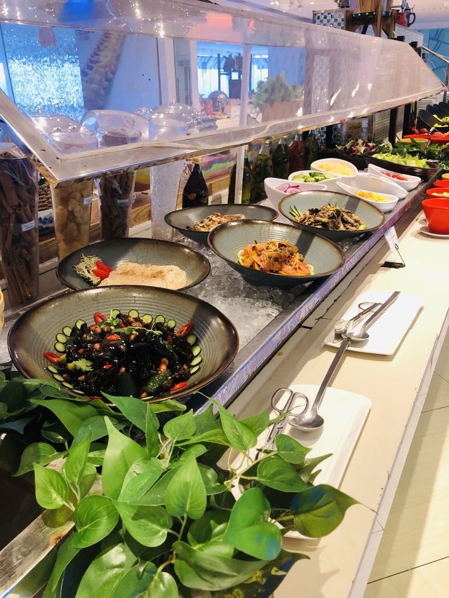 不同種類小食，價錢便宜