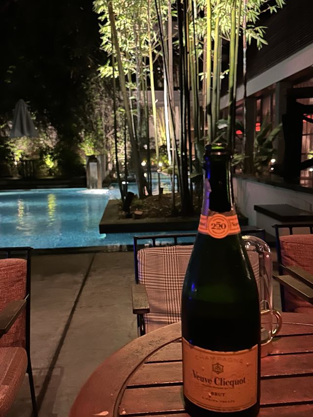 후쿠오카에 이렇게 좋은 호텔바가 있는지 몰랐징?🥂