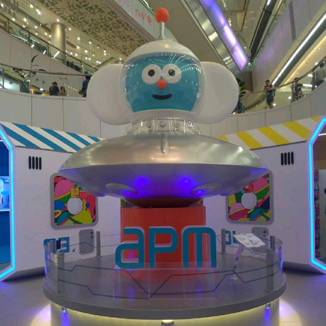 APM × MOMO PLANET