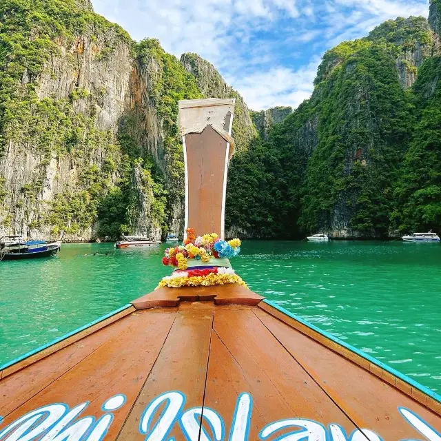 Maya Bay in Thailand 