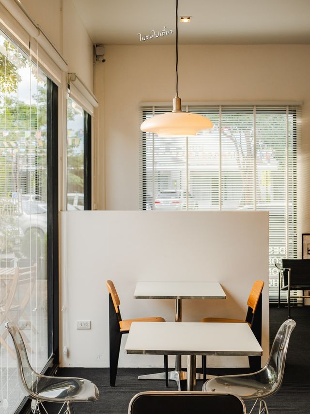 🏠Haustable Cafe | คาเฟ่+Workshop@บางแสน📍