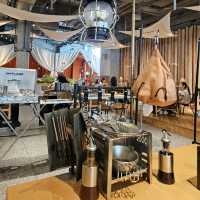 室內體驗露營的主題燒肉餐廳