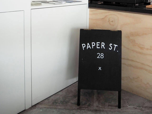 Paper St. Coffee Company คาเฟ่สไตล์มินิมอล