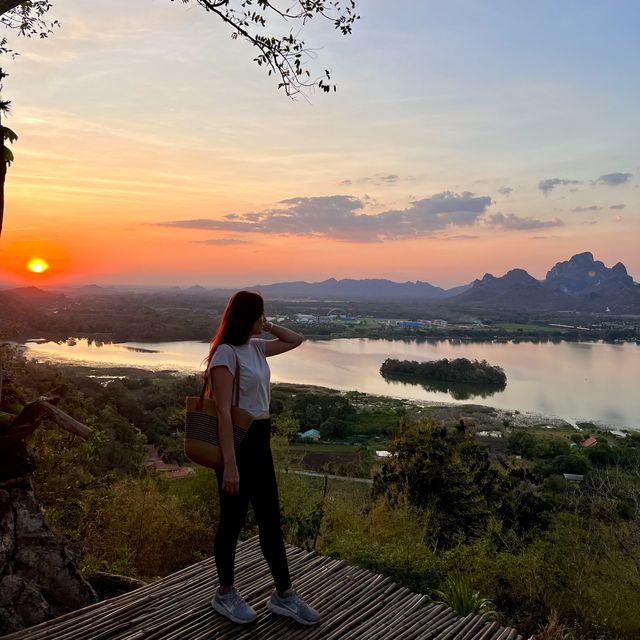 จุดชมวิวยามอาทิตย์อัสดง ที่สวยที่สุดแห่งนึงในลพบุรี