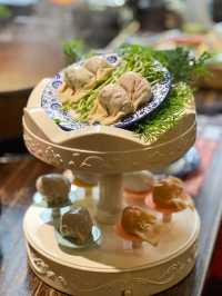 《銅鑼灣樓上異國風情火鍋店》