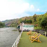 ที่พักวิวรถไฟริมแม่น้ำแคว สวนไทรโยครีสอร์ท จ.กาญฯ