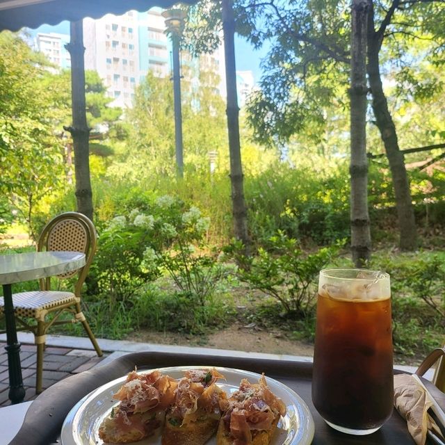 파주에서 느끼는 유럽 감성의 카페 , 올로크 ☕️