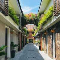 KAYUMAS SEMINYAK RESORT HOTEL YANG SANGAT COCOK UNTUK TRAVEL DENGAN KELUARGA DI BALI