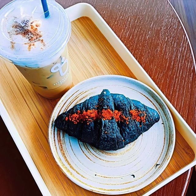 🥘 บ้านชายเล บางปู ร้านอาหารและคาเฟ่ริมทะเล