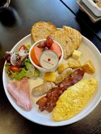 Beyond Bread Cafe  🍞 Ekkamai