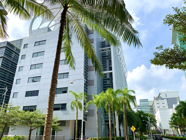マレーシア　プトラジャヤ観光　荘厳な造りのFederal Court of Malaysia (裁判所)が凄いぞ！