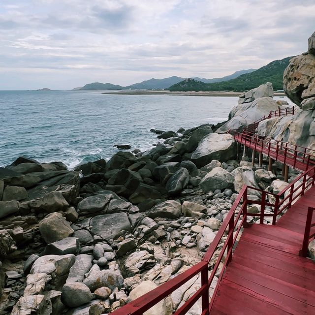Exploring Vinh Hy Bay with my friends