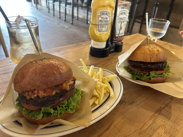 【愛知】2022年Openヘルシー全粒粉バンズハンバーガー🍔