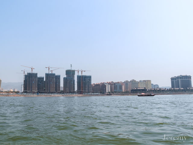 รีวิว นั่งเรือเที่ยวสามเหลี่ยมทองคำ