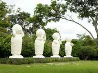 ศูนย์วิปัสสนาสากลไร่เชิญตะวัน เชียงราย
