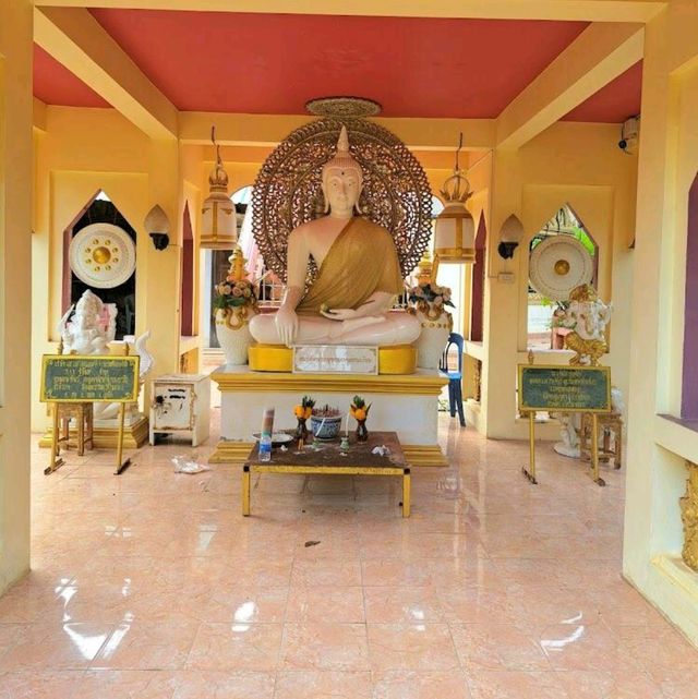 Wat Mongkol Wararam