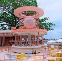 คาเฟ่สวยริมทะเล แลนด์มาร์คใหม่บางแสน