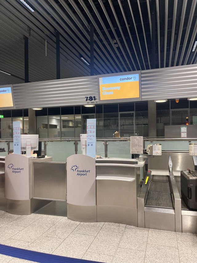 공항 노숙도 문제 없는 프랑크프루트 공항✈️