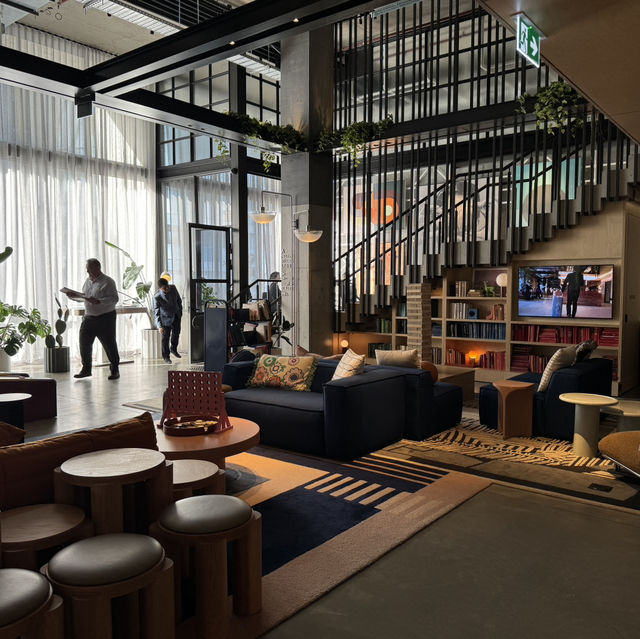 Moxy Sydney Airport 